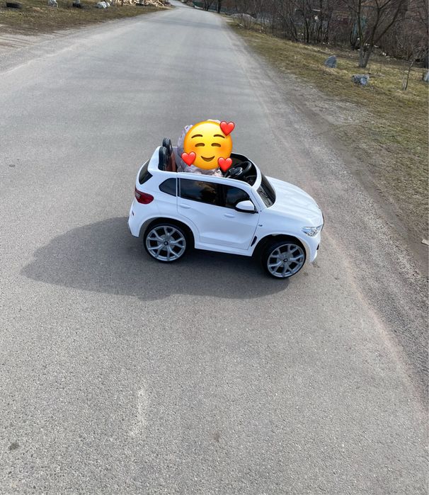 Дитячий автомобіль