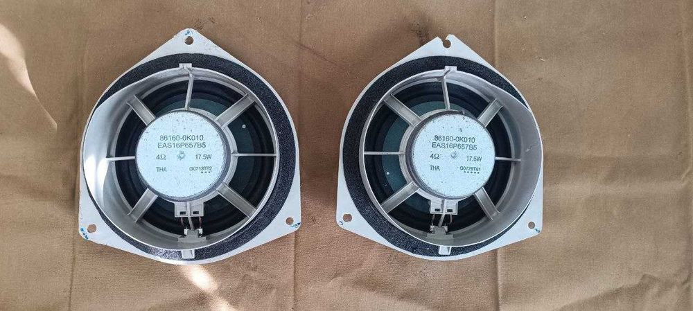 Динаміки Toyota Hilux