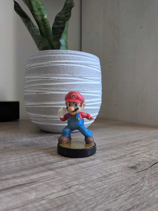 Amiibo Mario (sem mão)