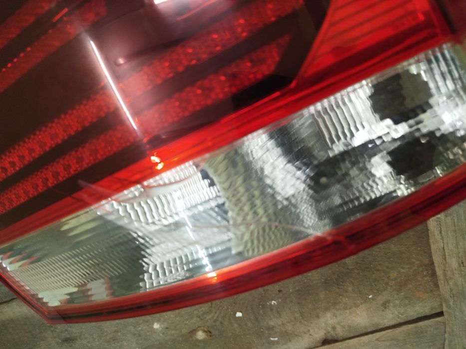 Задний правый фонарь Volkswagen Polo
