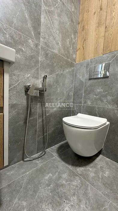 Здаєтья в оренду  1-кімнатна квартира повністю укомплектована.