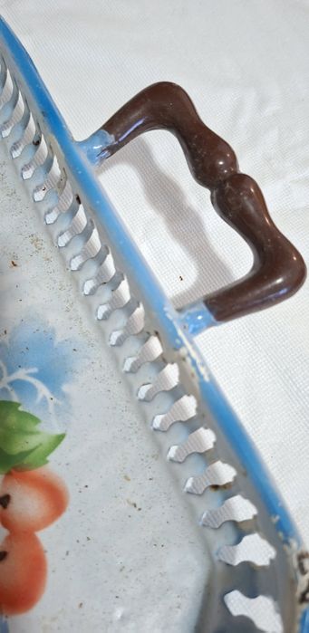 Tabuleiro em esmalte muito antigo