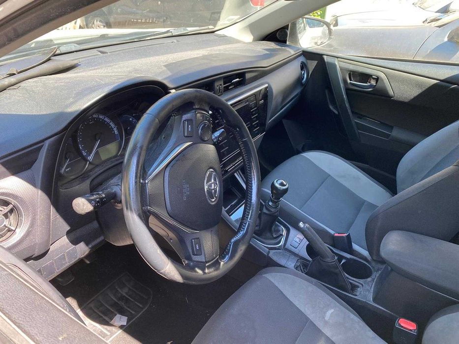 Toyota Auris de 2018 - para peças