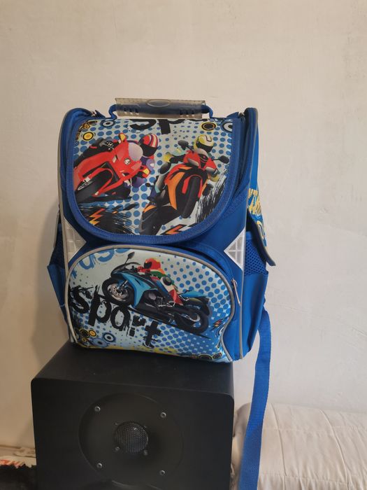 Детский школьный  артопедичный рюкзак