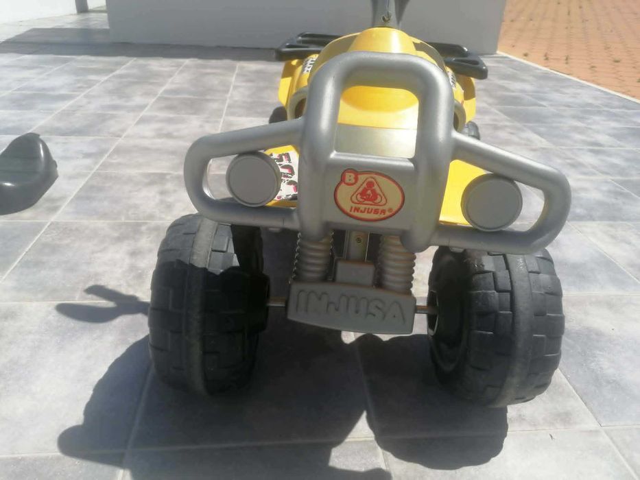 Moto 4 Elétrica Infantil - Injusa Quad Racing 6V (Amarela)