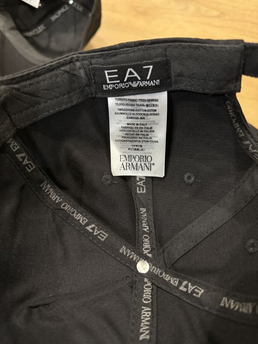 Кепка Розпродаж dsq2 armani ea7
