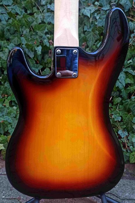 Nowa gitara basowa Harley Benton PB-50 SB