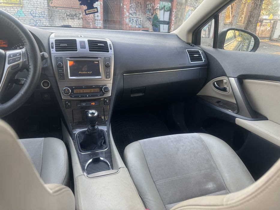 Toyota avensis III t27 2012 euro 5 1.8 benzyna