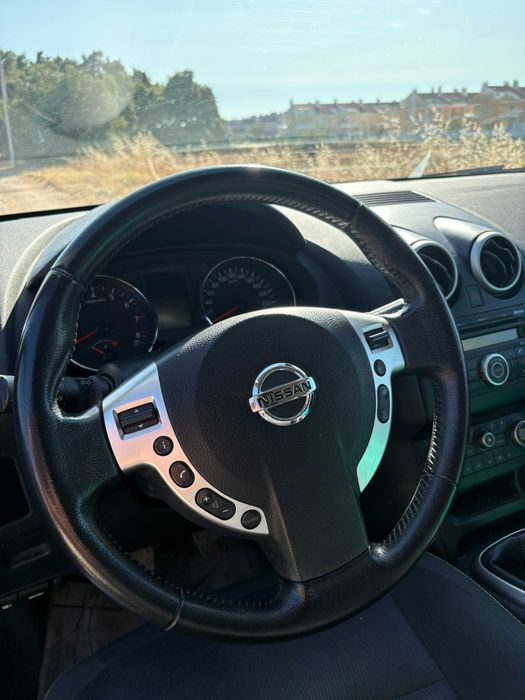 Nissan Qashqai 1.6 a gasolina (geração J10), com apenas 123.300 km | versão Acenta, do ano 2010