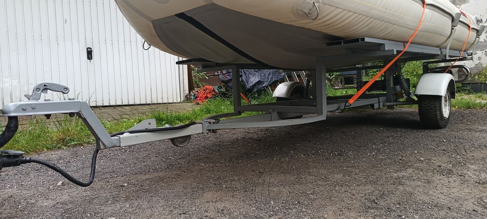 Zestaw ponton Suzumar + silnik Suzuki 15 HP + wózek