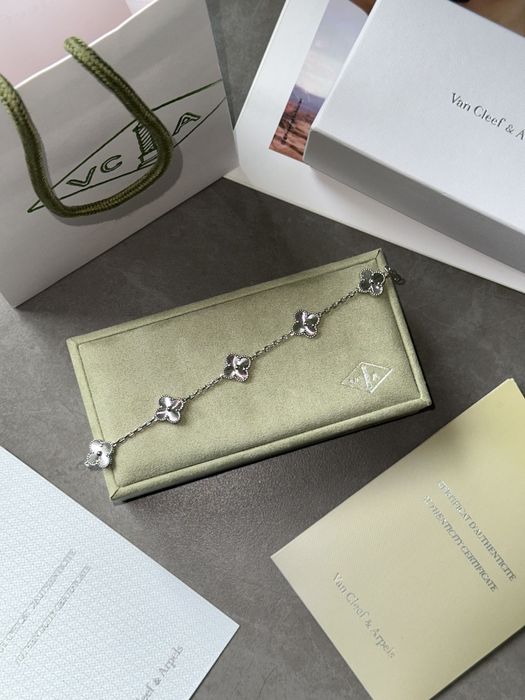 Прикраса Браслет жіночний Van Cleef & Arpels Bracelet Vintage Alhambra