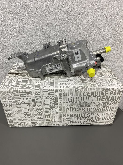 Охладитель ЄГР Reno Trafic 1.6 Opel Vivaro Охолоджувач Єгр 147357086R