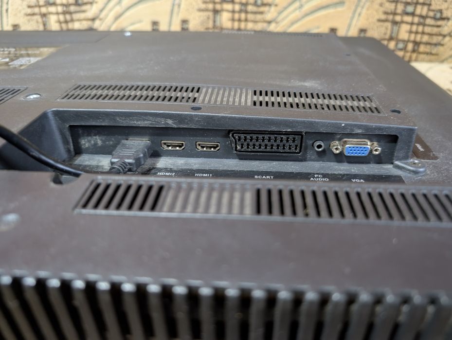 Продам телевизор  manta.