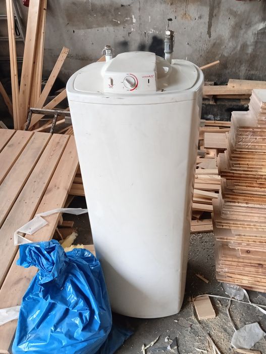 Podgrzewacz do wody. Bojler duży