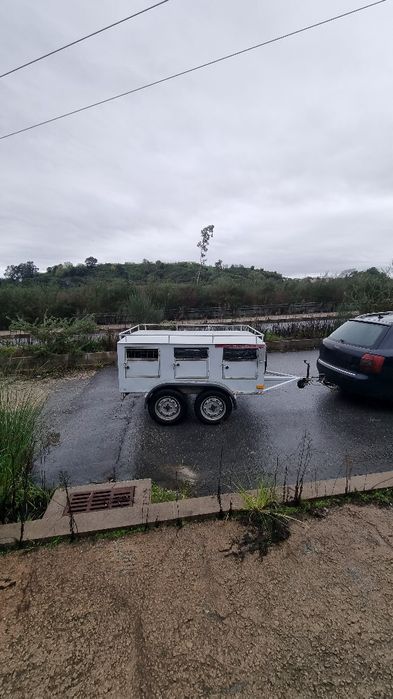 Atrelado Reboque Cães