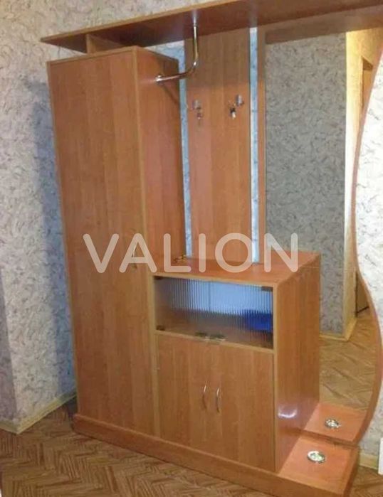 Продам 2кім.квартиру, 77кв.м., Солом'янський район Чоколівка вул.Донецька,37/19