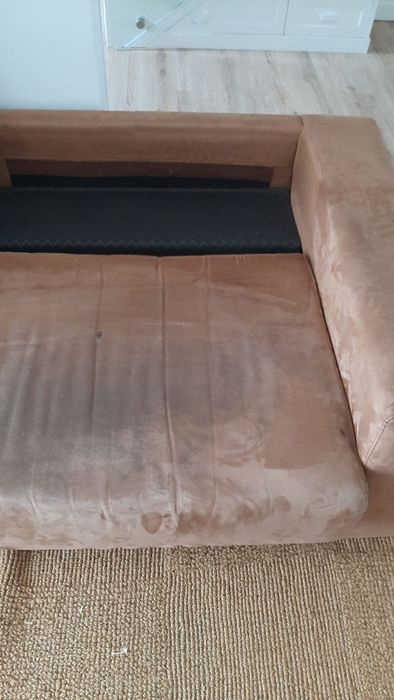 Sofá 3 lugares Pele Pêssego castanho - faz cama interior