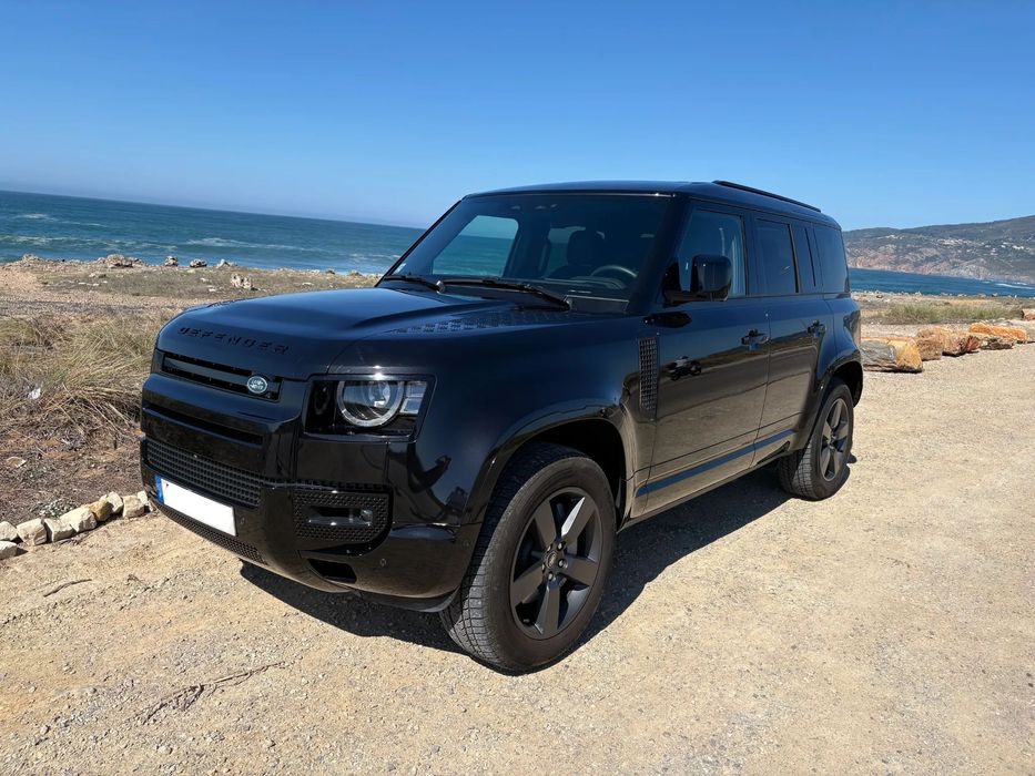 Land Rover Defender 110 P300e X-Dynamic SE