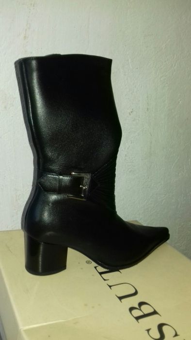 Kowbojki kozaki damskie czarne skóra naturalna szpic retro 39 38 37