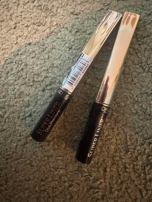 Płynny eyeliner z podwójnym aplikatorem L'Oreal Super Liner Duo Precision Extra-black 2szt 14076