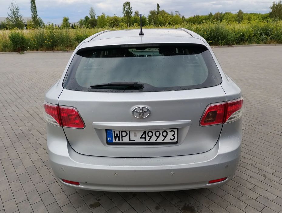 Toyota Avensis 2009r 2.0 D4D 126KM Salon Polska Tempomat Sprawna Klima Opłaty na Rok