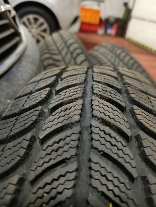 Opony zimowe  Dębica frigo 2