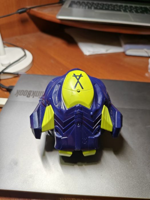 пожирач вірусів,  ігровий набір за мотивами мультсеріалу Virus Attack