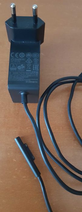 Microsoft Surface book 2 para reparação e/ou peças 85 €