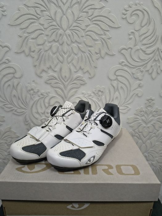Buty rowerowe Giro savix 37 boa szosowe SPD sl 23 cm