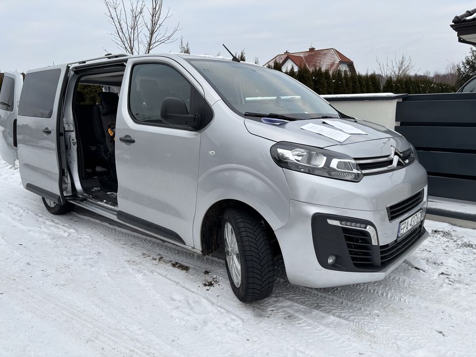 Wynajem busa busów 8 i 9 osobowego, dostawcze transport.