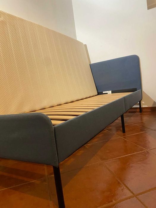 cama BLÅKULLEN + colchão ÅBYGDA