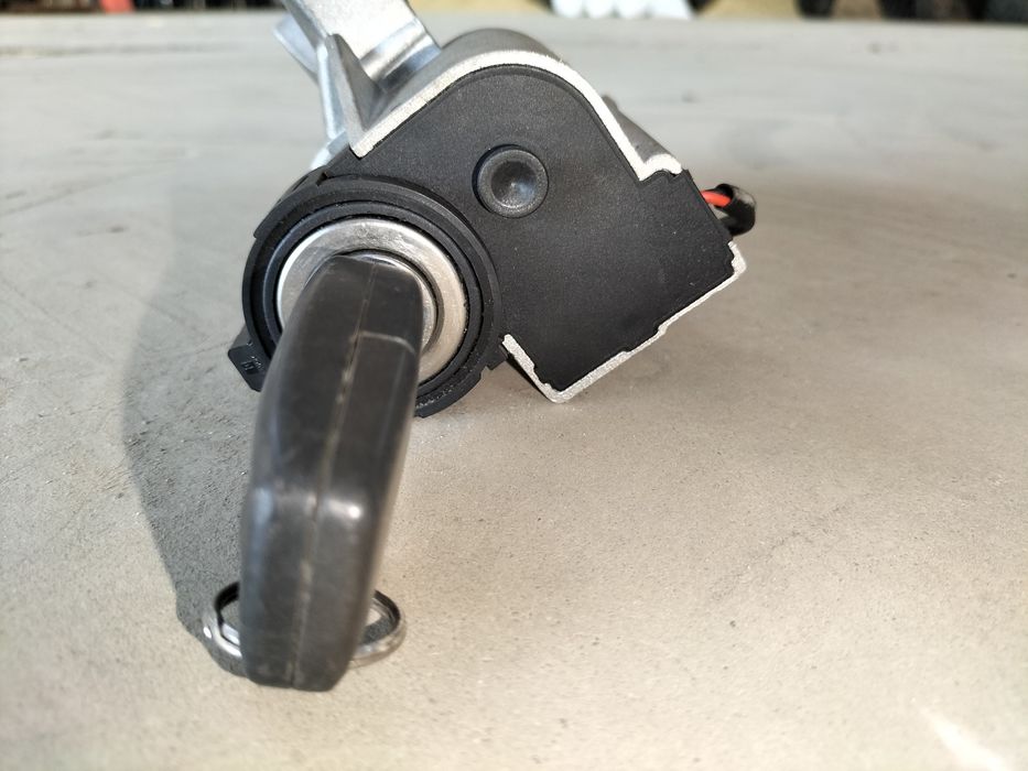 Lancia Thesis 3.0 stacyjka i inne