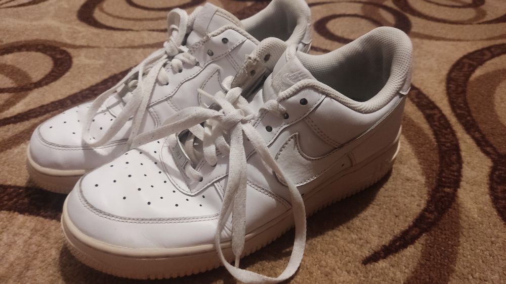 Продам кросовки Nike AF1