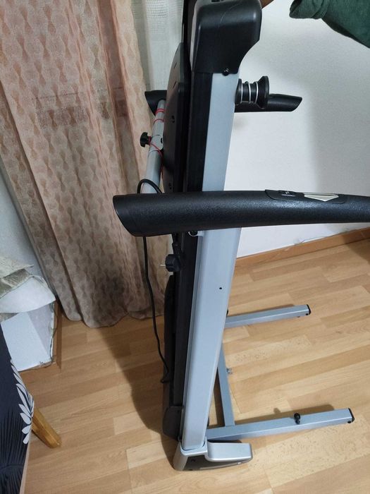 Passadeira de Corrida CLOVER FITNESS A8 (133 x 66 x 122 cm)