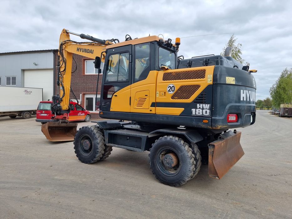 Продам экскаватор Hyundai HW 180 D , 2022 года
