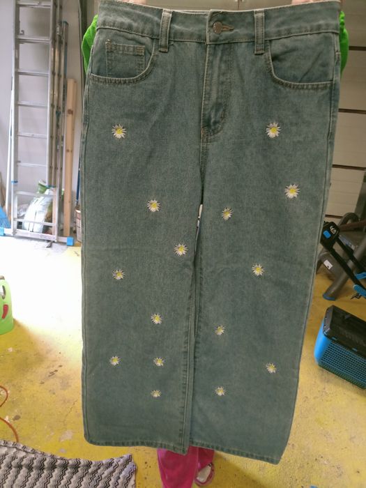 Jeansy damskie zadbane
