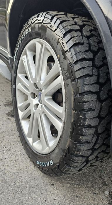 Машина Volvo XC90