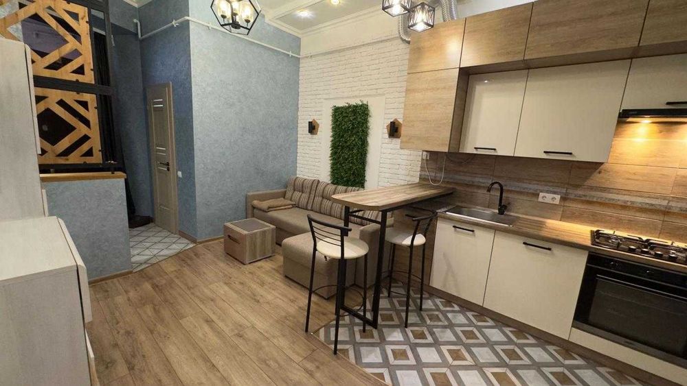 Оренда 1 кім. квартири з паркомісцем у центрі, вул. М.Вовчка, Львів