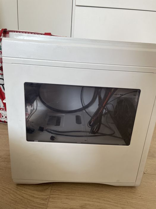Caixa de computador (micro atx)
