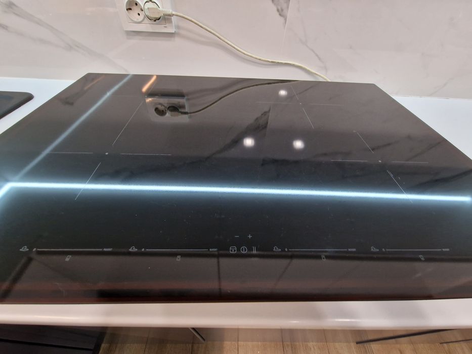 Індукційна плита ІКЕА UTNÄMND, 304.678.22