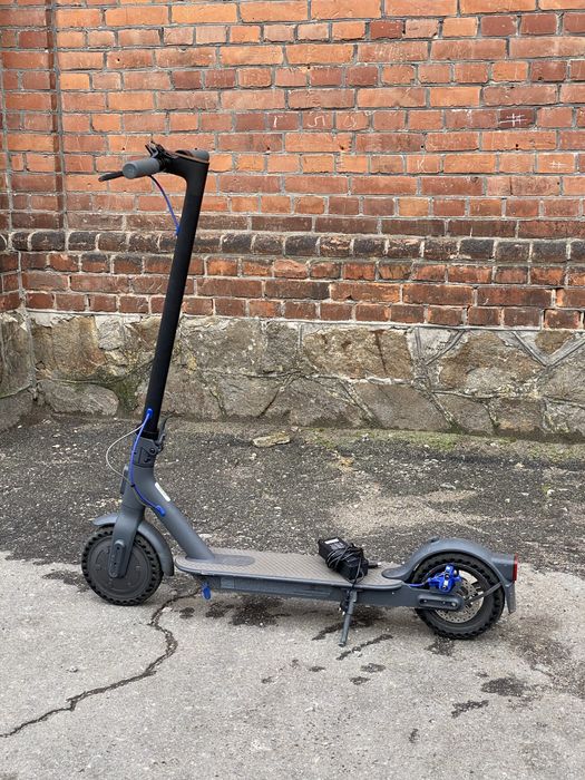 Електросамокат Xiaomi  в дуже гарному стані