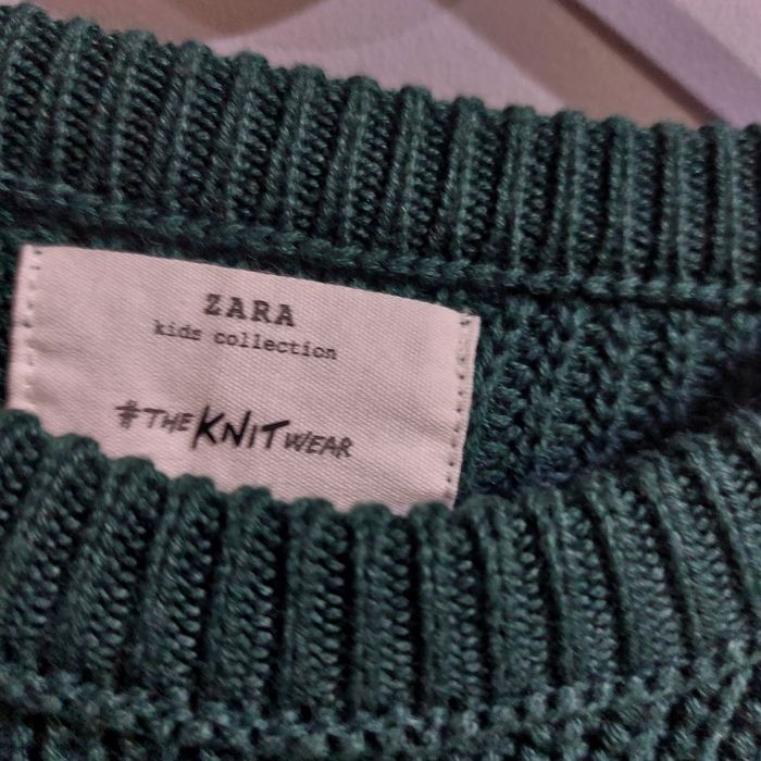 Sweter zielony Zara r.134 wg mnie 140