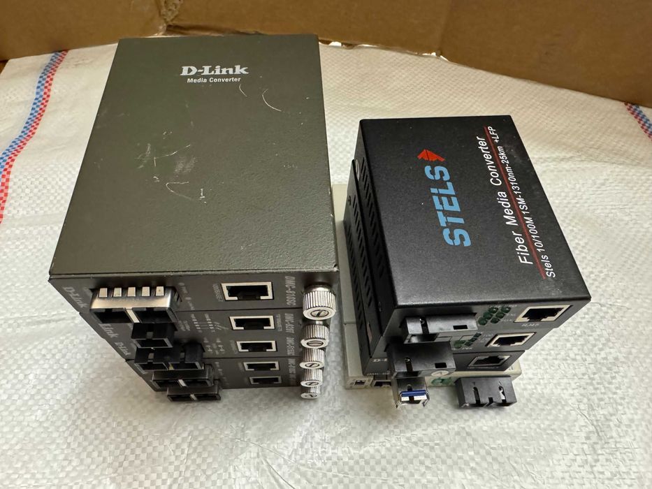 Медіаконвертор D-Link