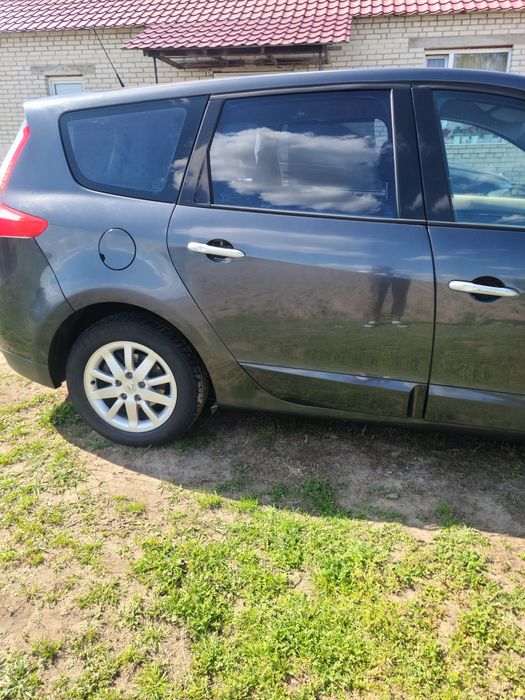 Продам рено гранд сценік 3 1.6дсі