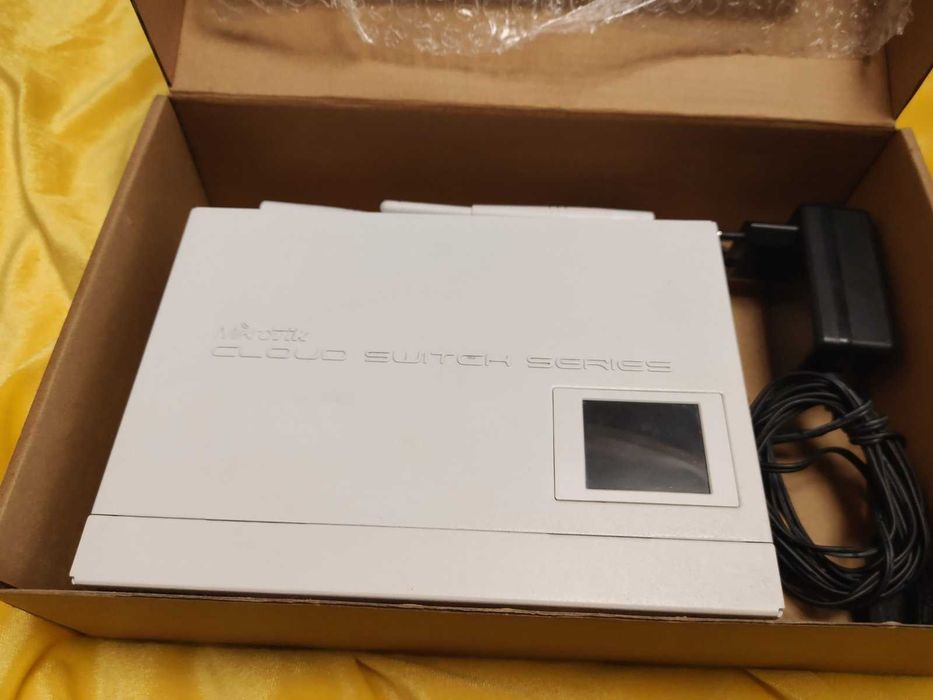 Профессиональный роутер Mikrotik CRS109-8G-1S-2HnD-IN. Wi-Fi 1Gb SFP