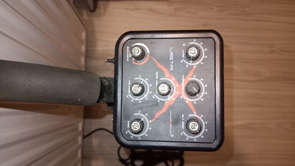 Wykrywacz metali Vista x deeptech