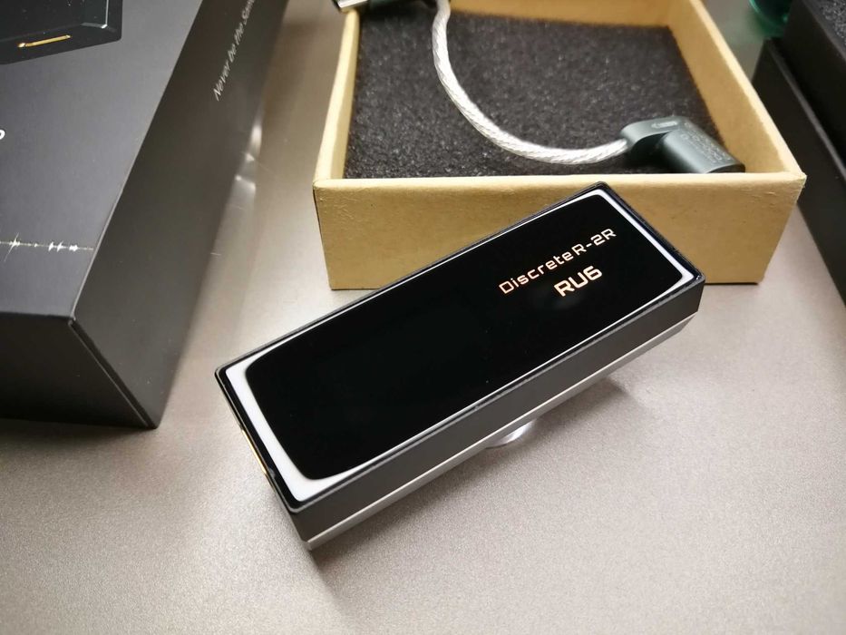 Cayin RU6, dongle DAC high-end R-2R, com extras, imaculadamente novo63825212132483120