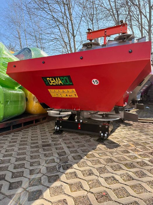 Rozsiewacz dwutalerzowy 400 -1200l