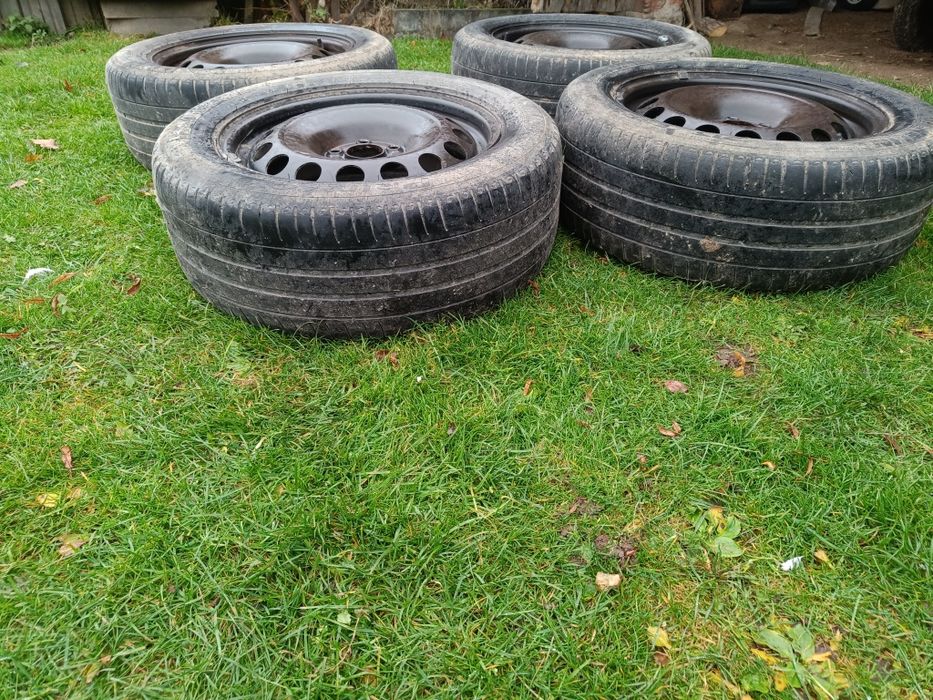 Felgi stalowe opony zimowe 5x100 16 golf 4 bora Leon