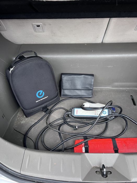 Продам Nissan Leaf 9/12 . Возможен обмен